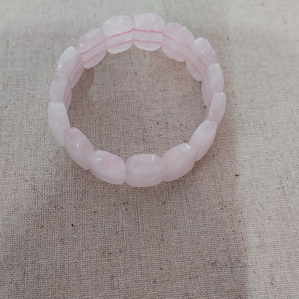 Rose Quartz oval stone stretchy bracelet